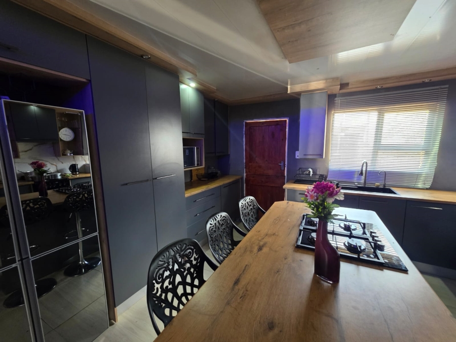 3 Bedroom Property for Sale in Zamdela Free State